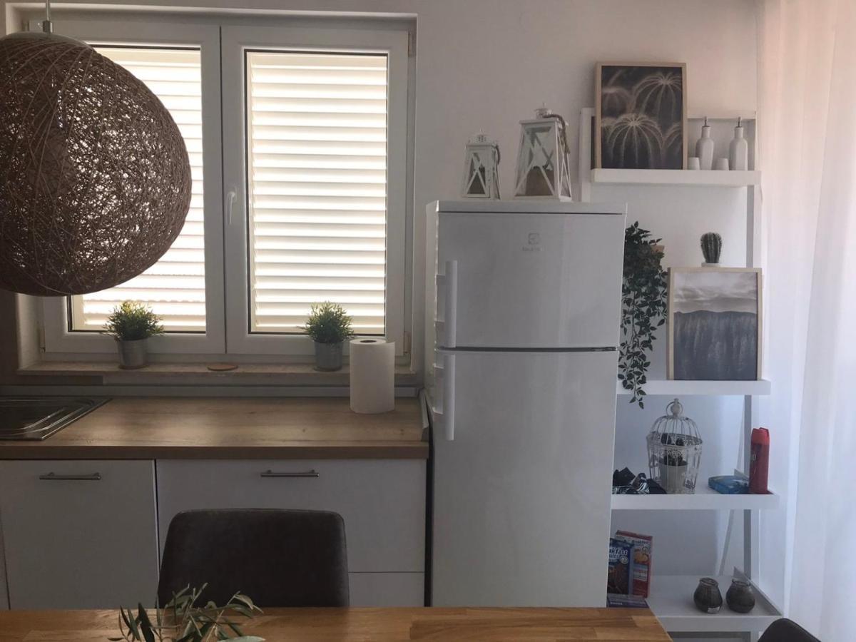 Vila Palit 497 D Apartment E ภายนอก รูปภาพ