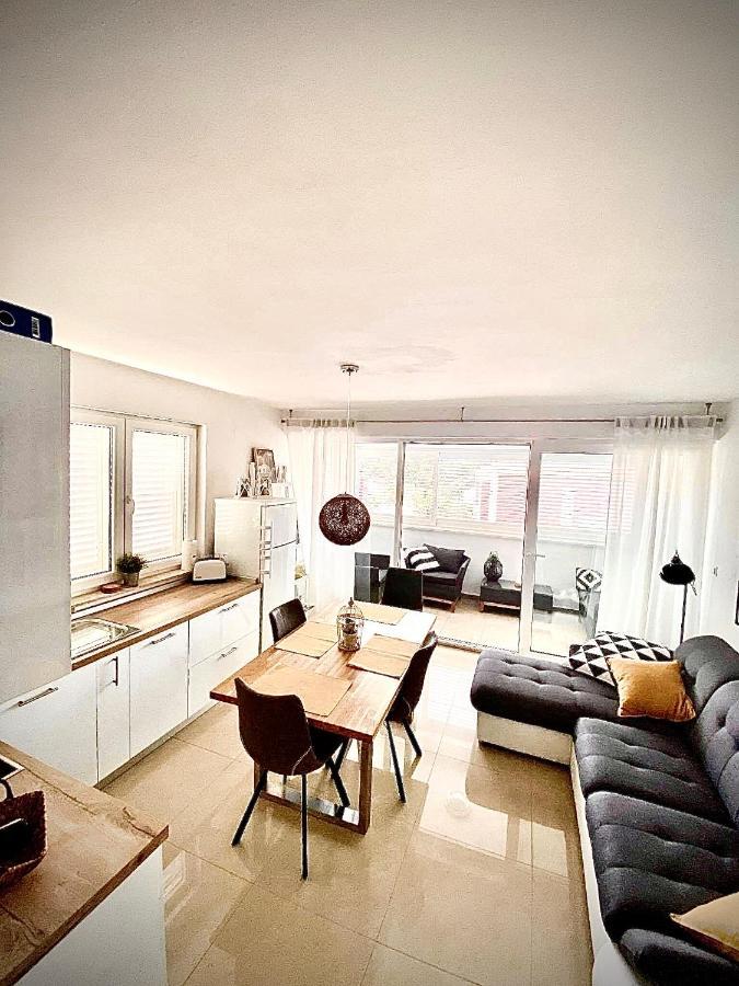 Vila Palit 497 D Apartment E ภายนอก รูปภาพ
