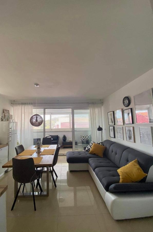Vila Palit 497 D Apartment E ภายนอก รูปภาพ